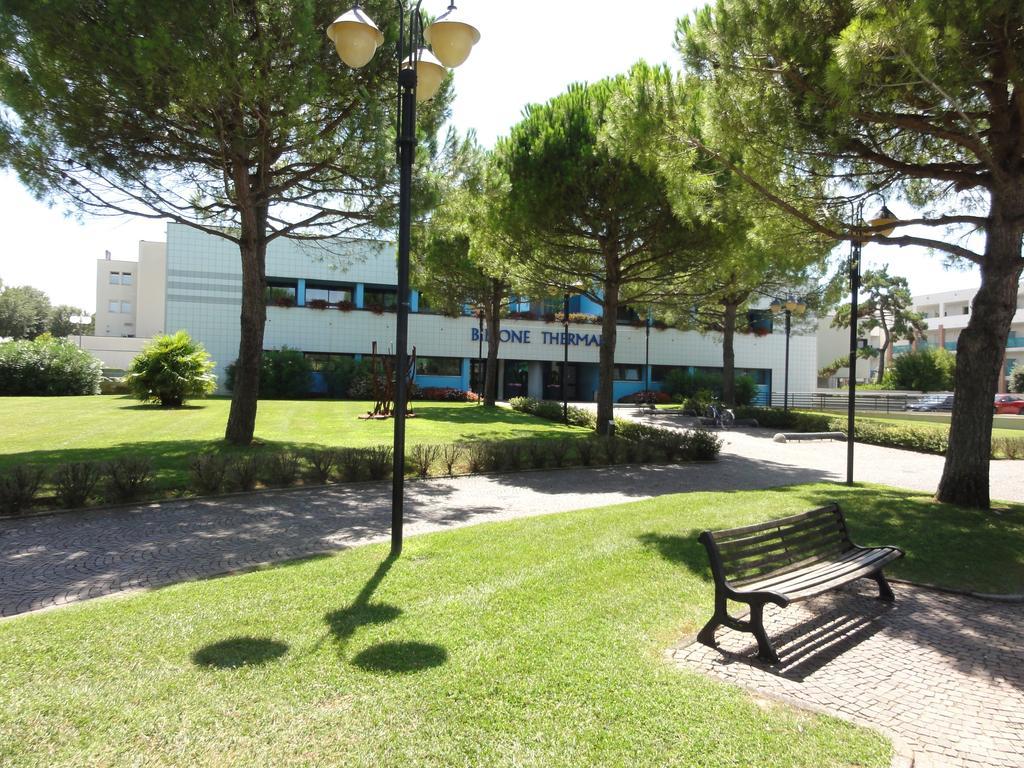 Ivana - Appartamenti Bibione Exterior photo